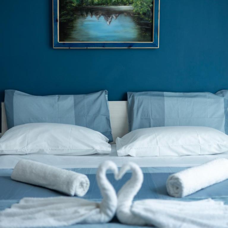 PalerMonAmour Art Gallery Suite - Double Room with Private Bathroom - 23