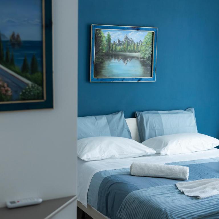 PalerMonAmour Art Gallery Suite - Double Room with Private Bathroom - 26