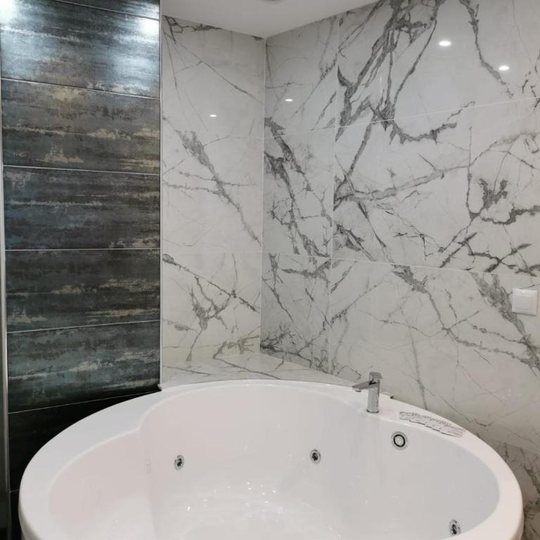 Utopía Alicante - Hotel Boutique para adultos - Deluxe Double Room with Castle View - 5