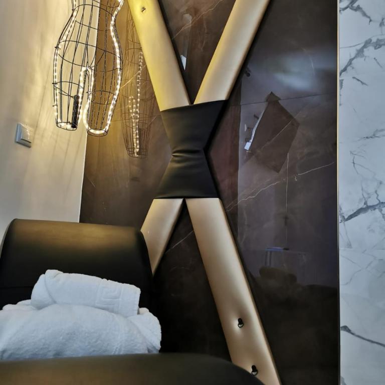 Utopía Alicante - Hotel Boutique para adultos - Deluxe Double Room with Castle View - 7