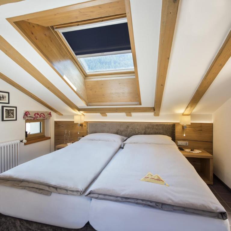 Chesa Valese by Sisters Zermatt - Dom Suite - 4