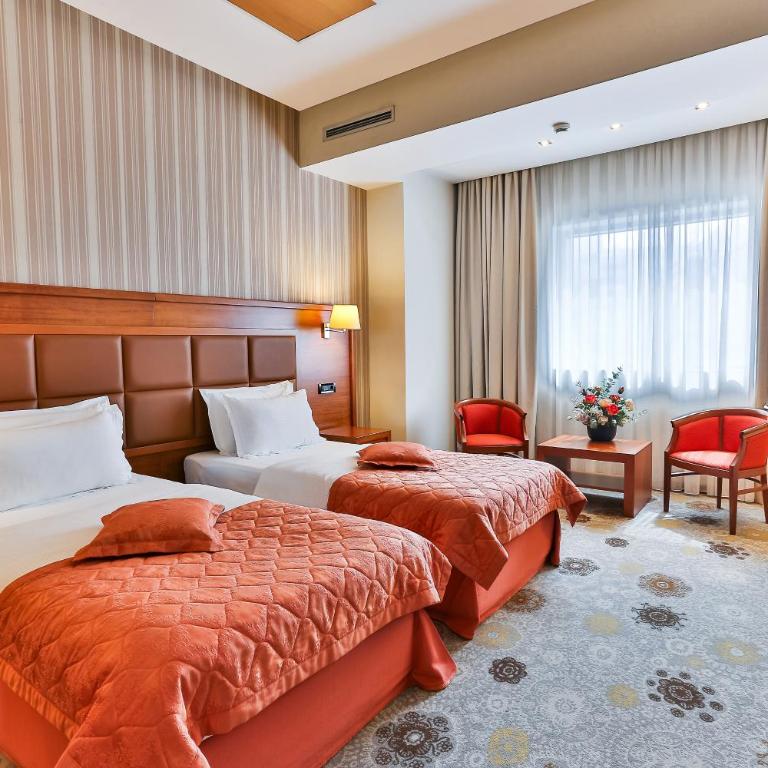 Kings Park Hotel - Standard Twin Room - 2