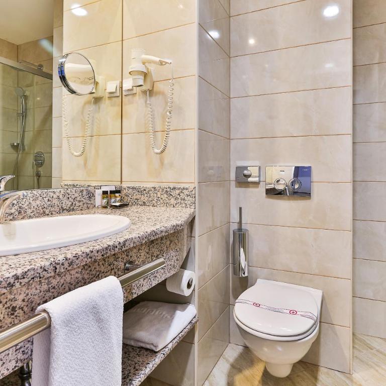 Kings Park Hotel - Superior King Suite - 3