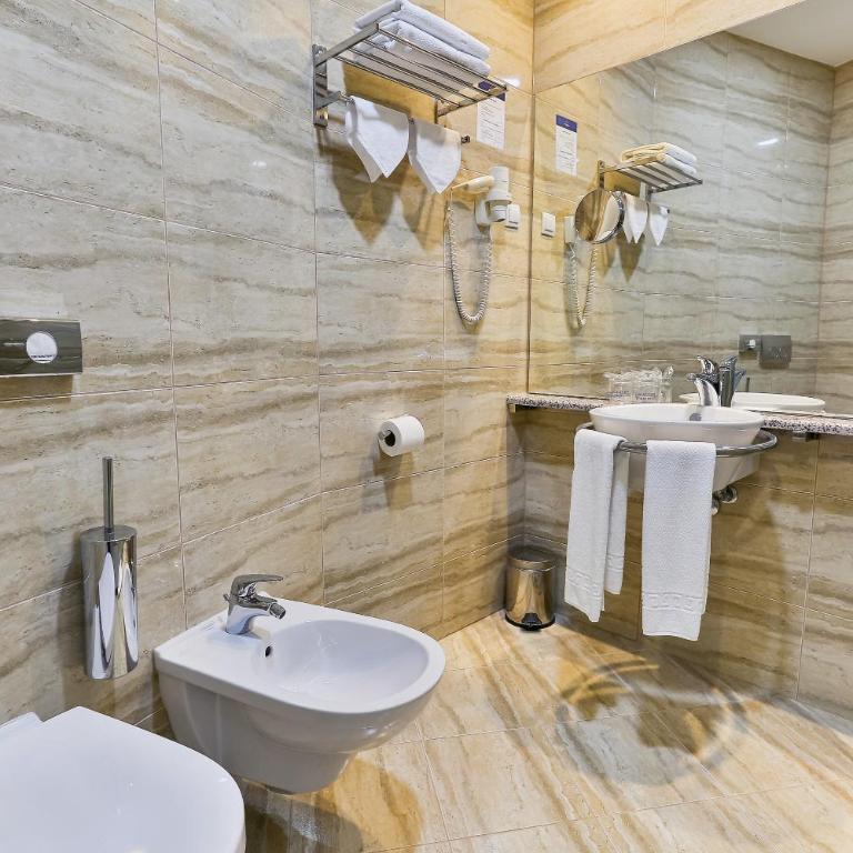 Kings Park Hotel - Superior King Suite - 2