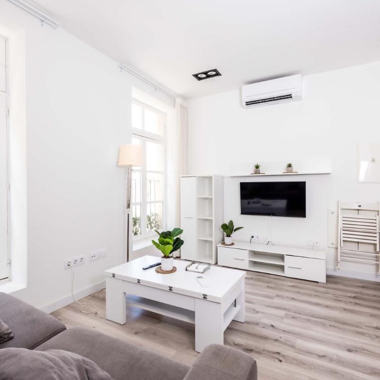 Apartamentos Turísticos Gran Vía by CartagenaSpain - Apartamento - 1