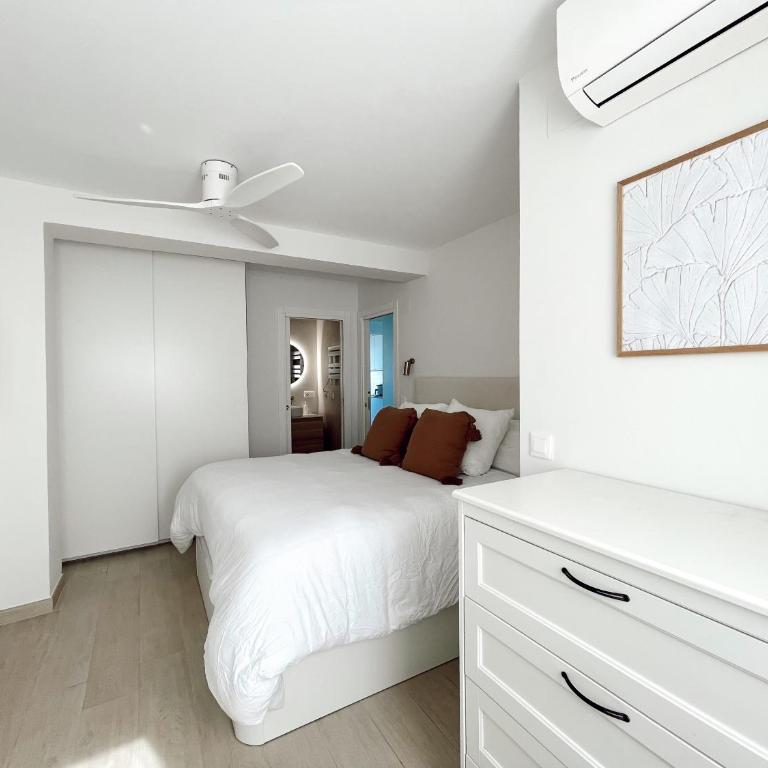 Apartamento con vistas al Puerto y Parking - Two-Bedroom Deluxe Apartment with Harbor View - 8