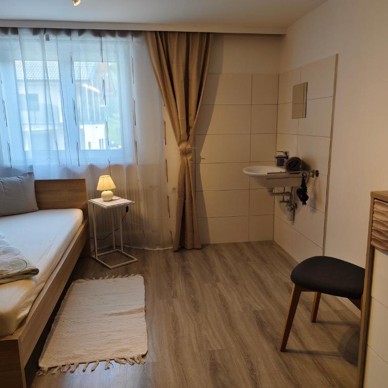 Alpenbauernhaus Konzett - Apartment mit 3 Schlafzimmern - 10