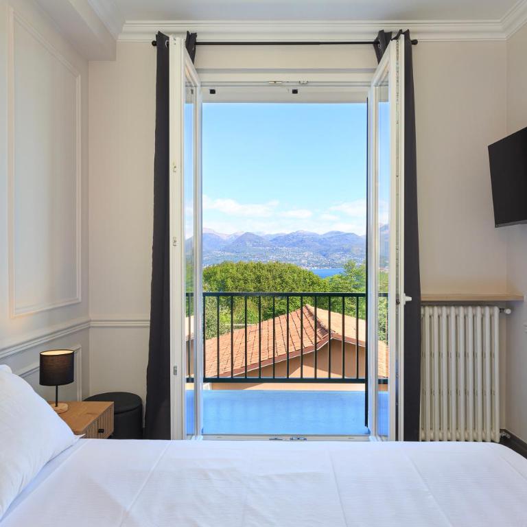 PepeNero - Two-Bedroom Apartment with Balcony - 13
