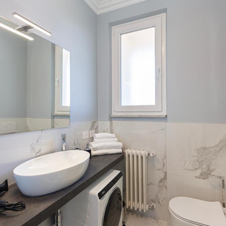 PepeNero - Two-Bedroom Apartment with Balcony - 25