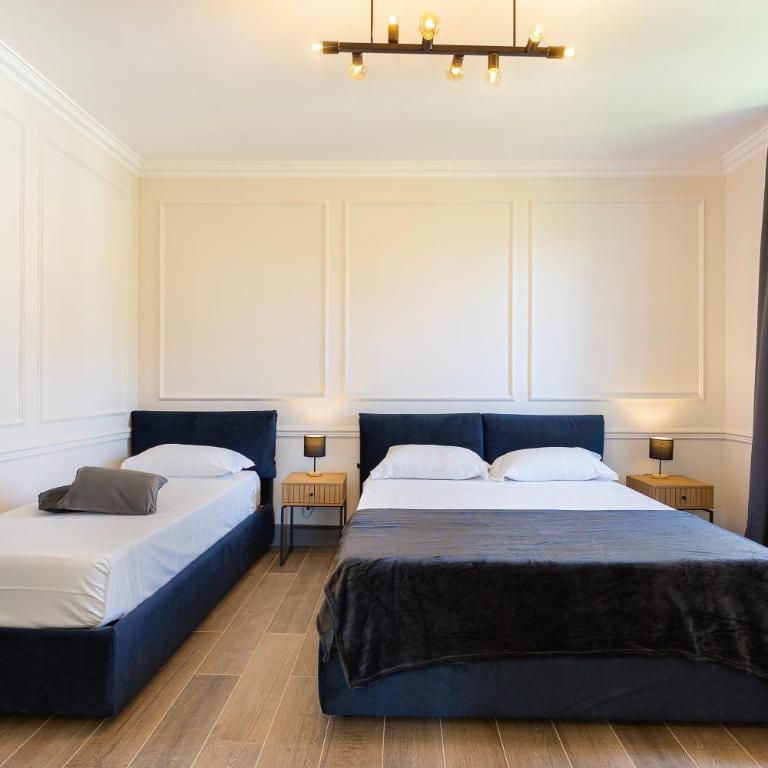 PepeNero - Two-Bedroom Apartment with Balcony - 21