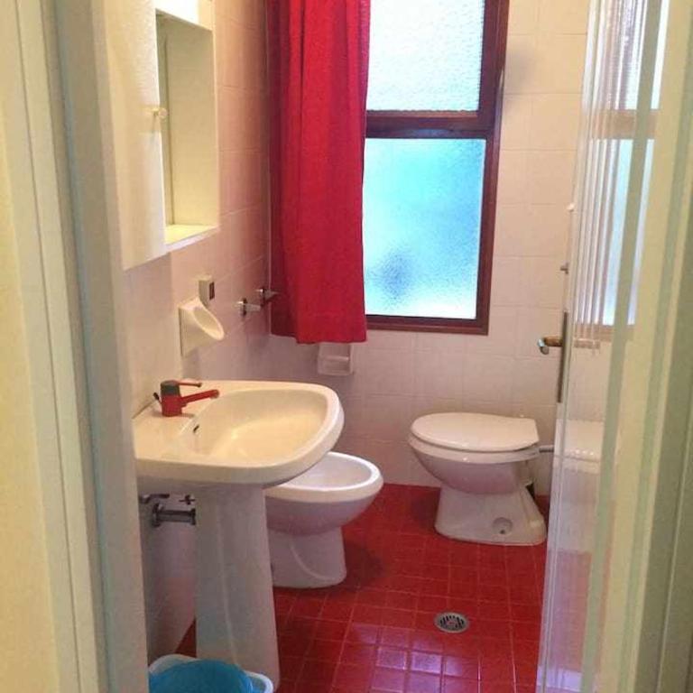 (2) Giovanni Versolatto - Appartamento con 2 Camere da Letto - 12
