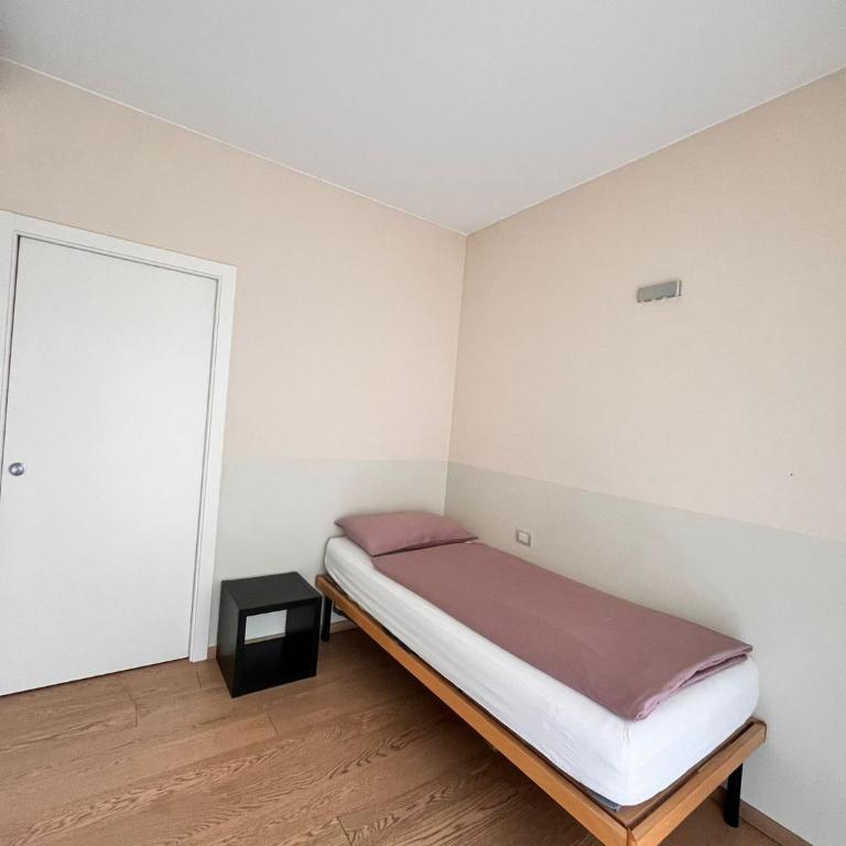 Simo's Apartment - Three-Bedroom Apartment - 10