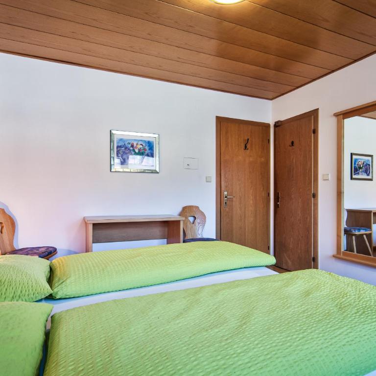 Gasthof Anny - Doppelzimmer mit Balkon - 10
