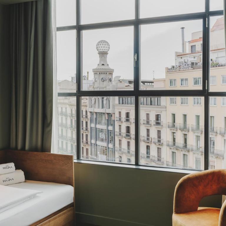 Hotel Regina Barcelona - Family Room (4 Adults) - 6