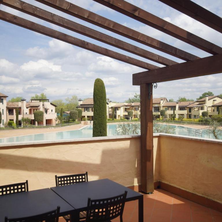 Lugana Resort & Sporting Club - Two- Bedroom Apartment with Terrace and Pool View - 2