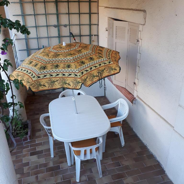 MAISON 6 personnes 80M2 ENTRE LES CALANQUES DU MUGEL ET FIGUEROLLES - Maison 3 Chambres - 4