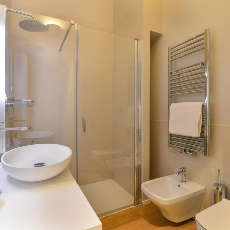 CABANON urban apartments - Suite Familiare con Balcone - 13