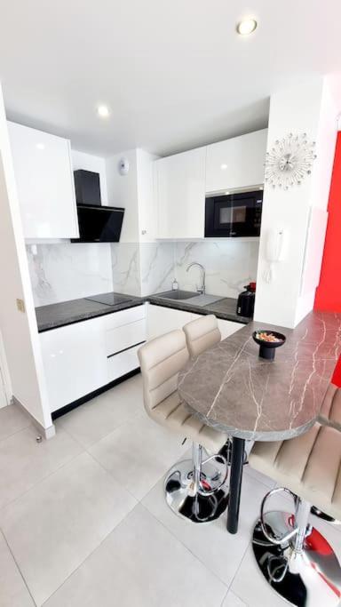 Disney Luxury Studio - One-Bedroom Apartment - 7