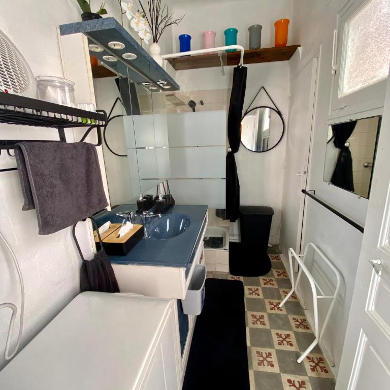Grand appartement en centre ville avec terrasse - Apartment mit 2 Schlafzimmern - 8