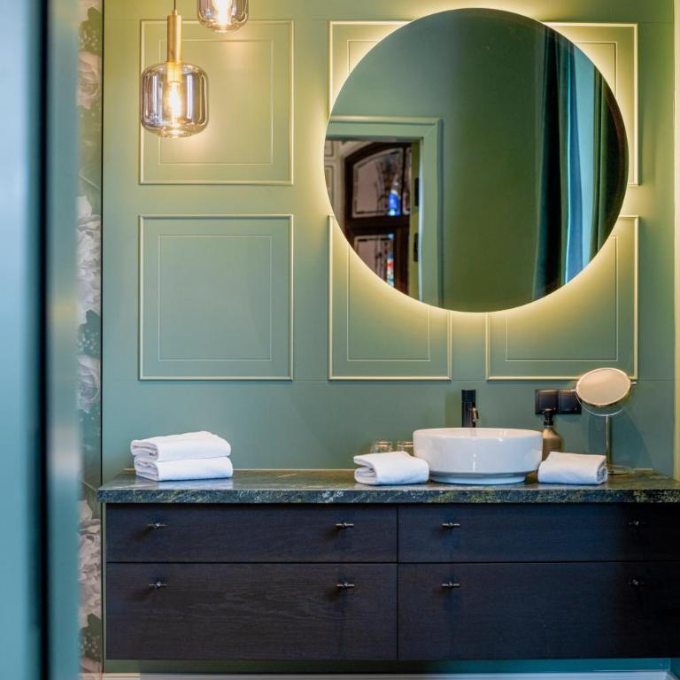 Georgi Schloss - Boutique Hotel - Deluxe Junior Suite - 8