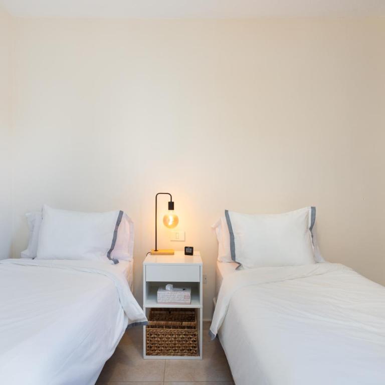 Home2Book Design & Luminous Apt Santa Cruz Center - Apartamento de 2 dormitorios - 22