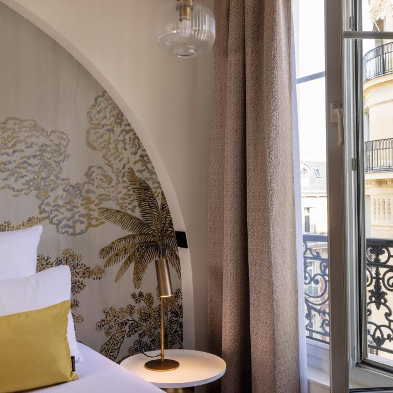 Hotel Elysées Bassano - Chambre Deluxe - 1