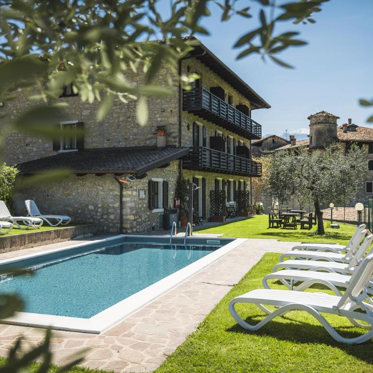 Castel View Apartment - Gardaslowemotion - Two-Bedroom Apartment - 3