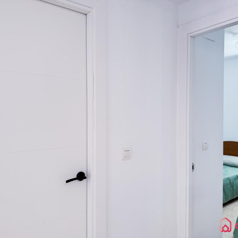 La Elegancia - Apartamento de 2 dormitorios con balcón y vistas al mar - 24