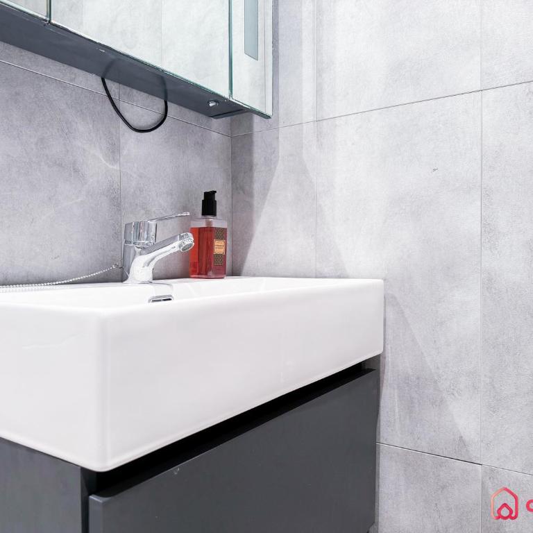La Elegancia - Apartamento de 2 dormitorios con balcón y vistas al mar - 40
