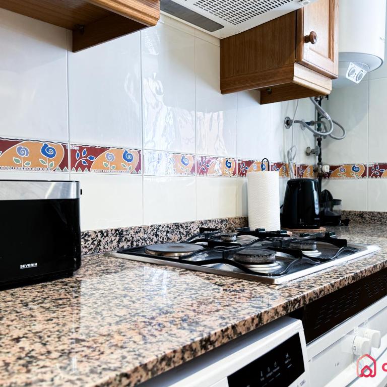 La Elegancia - Apartamento de 2 dormitorios con balcón y vistas al mar - 35