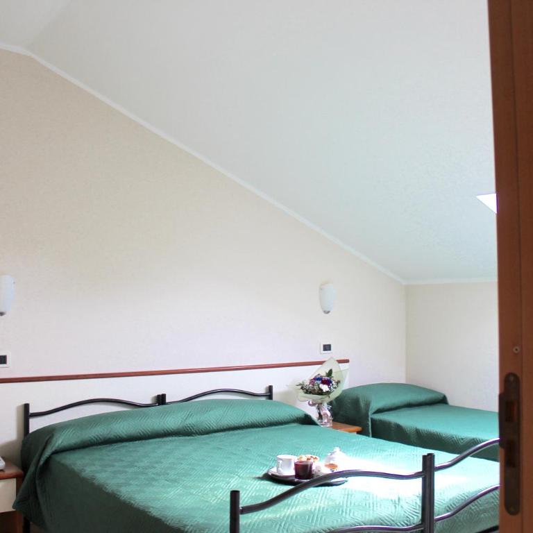 Blue Loft Hotel - Camera Tripla Economy - 6