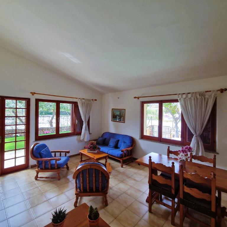 Villa Chiara - Two-Bedroom House - 23