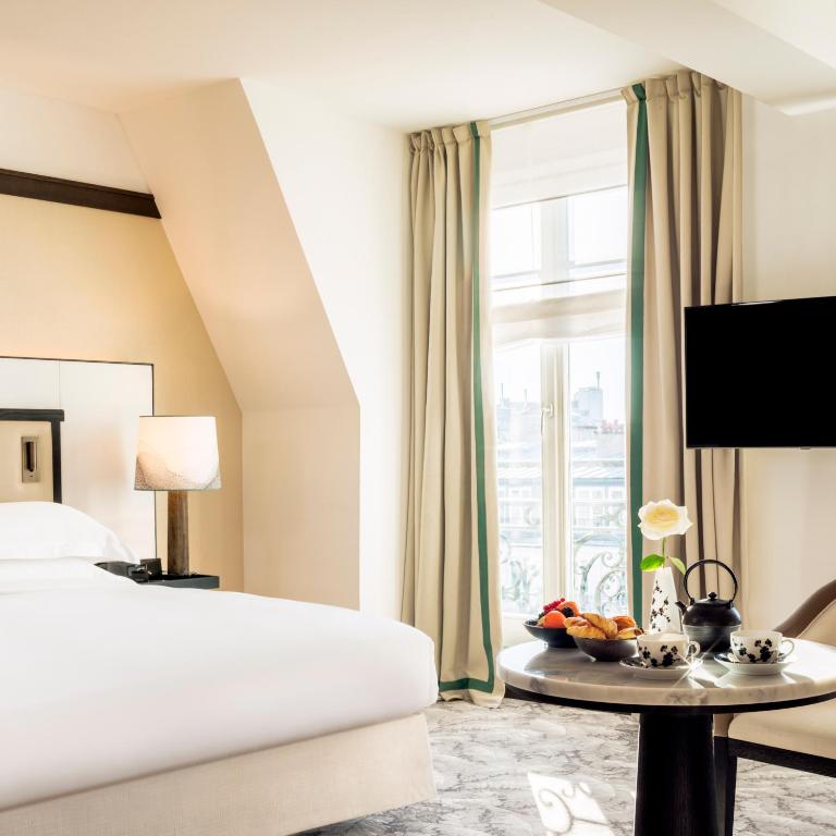 Hyatt Paris Madeleine - Chambre Lit King-Size Deluxe avec Vue - 6