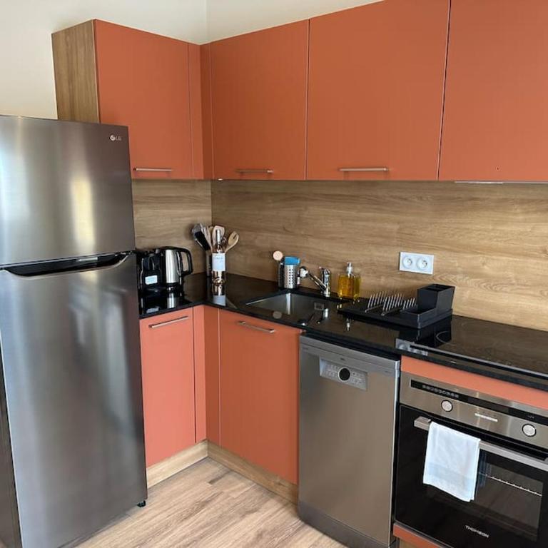 COSY STAR - Brand new flat with terrace Seaview flat AC for 4 - Appartement 1 Chambre - 12