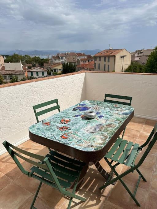 COSY STAR - Brand new flat with terrace Seaview flat AC for 4 - Appartement 1 Chambre - 21