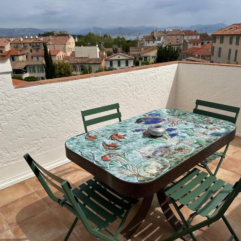 COSY STAR - Brand new flat with terrace Seaview flat AC for 4 - Appartement 1 Chambre - 27