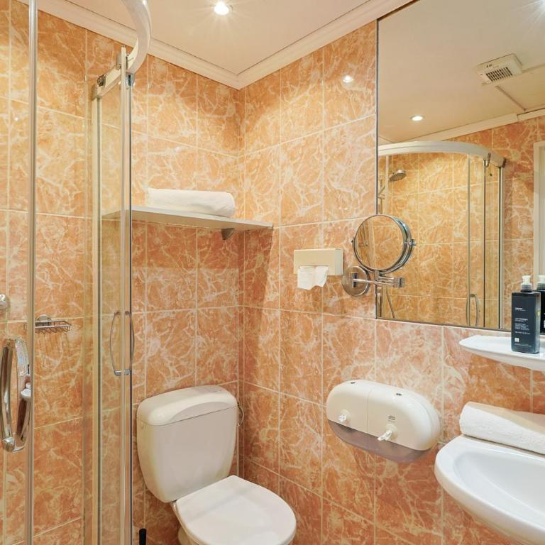 Logis Hotel l'Esterella - Chambre Double - 1