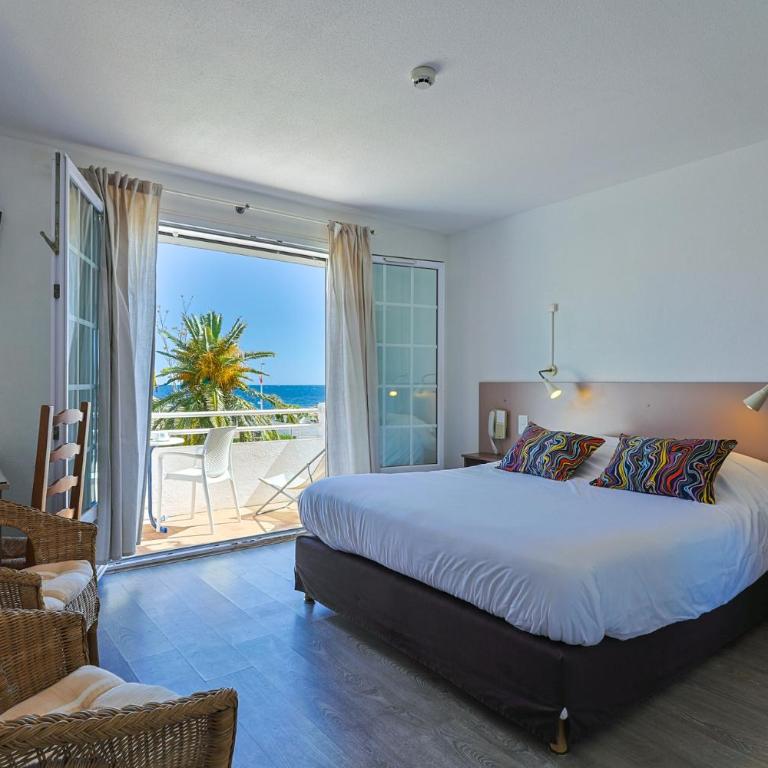 Logis Hotel l'Esterella - Chambre Double Supérieure - Vue sur Mer - 5
