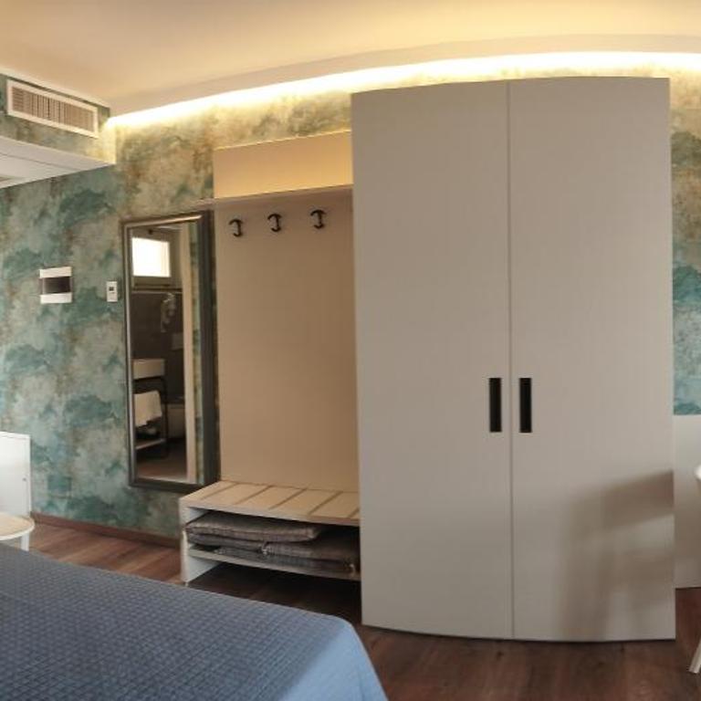 Residence San Vito - Monolocale Deluxe con Vista Lago - 2