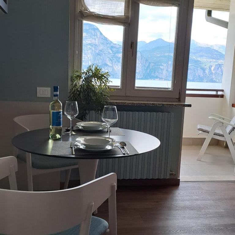 Residence San Vito - Monolocale con Vista Lago (2 Adulti) - 1