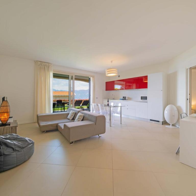 ApartmentsGarda - Residence San Zeno 1000 - Appartement 3 Chambres - Vue sur Lac - 1