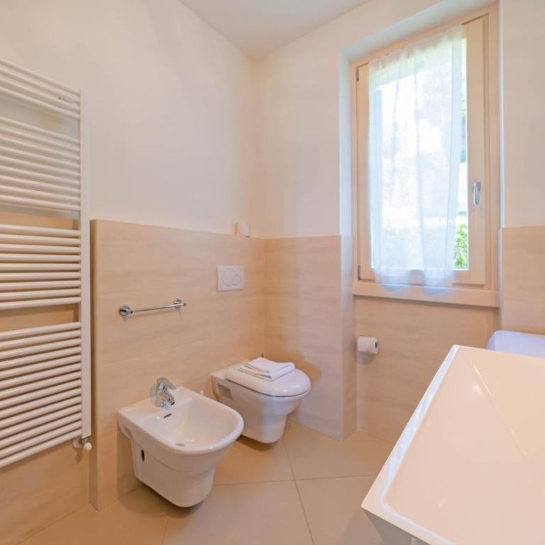 ApartmentsGarda - Residence San Zeno 1000 - Appartement 3 Chambres - Vue sur Lac - 31