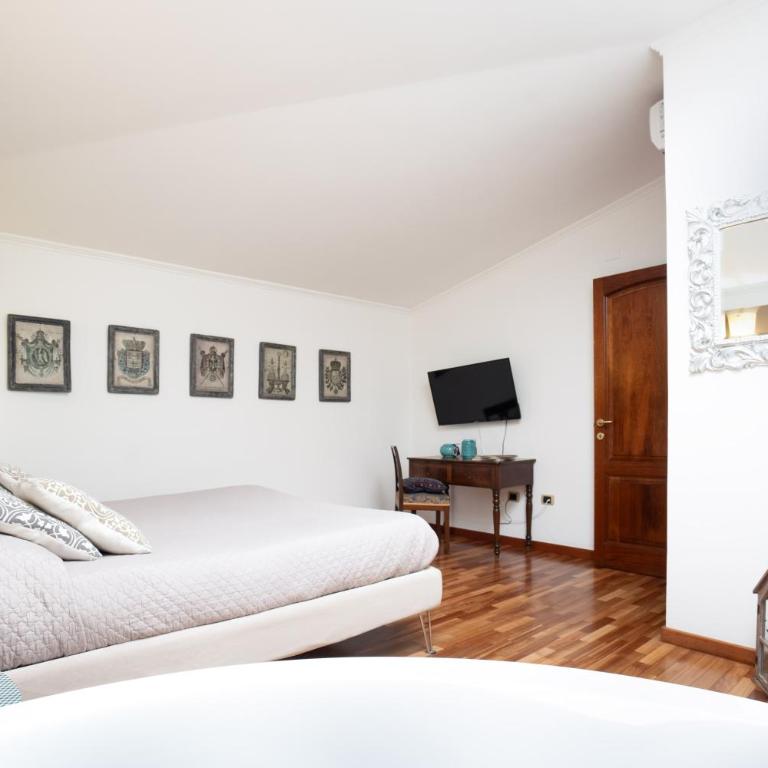 Relais La Lanterne - Camera King con Vasca Idromassaggio - 19
