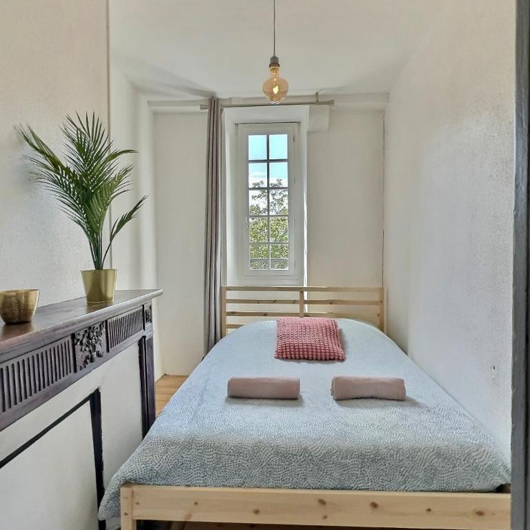 Wonderhost, vue magique sur le Château dans un quartier populaire - Appartement 1 Chambre - 6