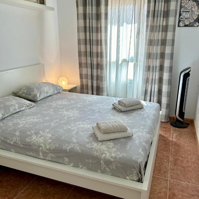 Honey Bunch - One-Bedroom Apartment - 14