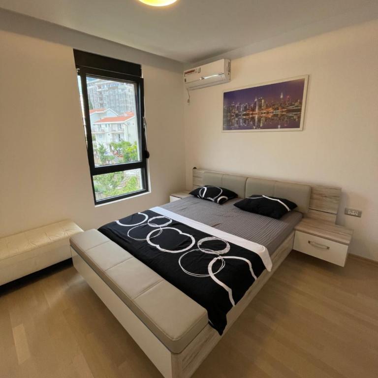 Apartmani Bečići Luka - Two-Bedroom Apartment - 17