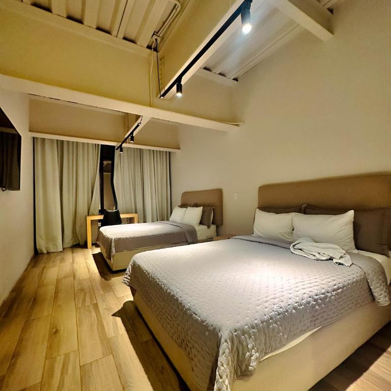 Olson Hotel Real Acueducto - Classic Quadruple Room - 3