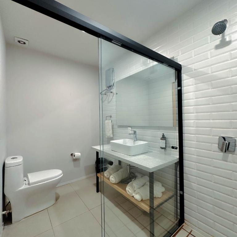 Olson Hotel Real Acueducto - Quadruple Room with Private Bathroom - 2