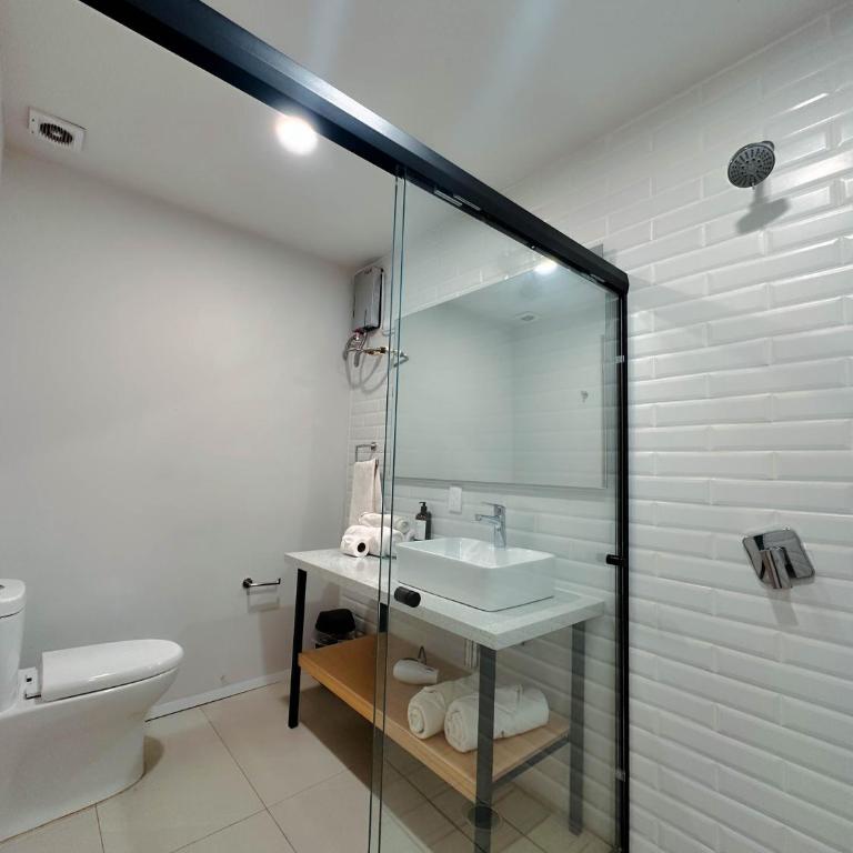Olson Hotel Real Acueducto - Quadruple Room with Private Bathroom - 4