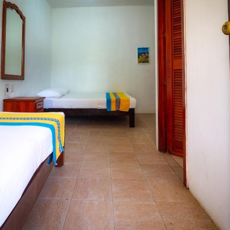 Hotel y Bungalows Acuario - Habitación Estándar - 5